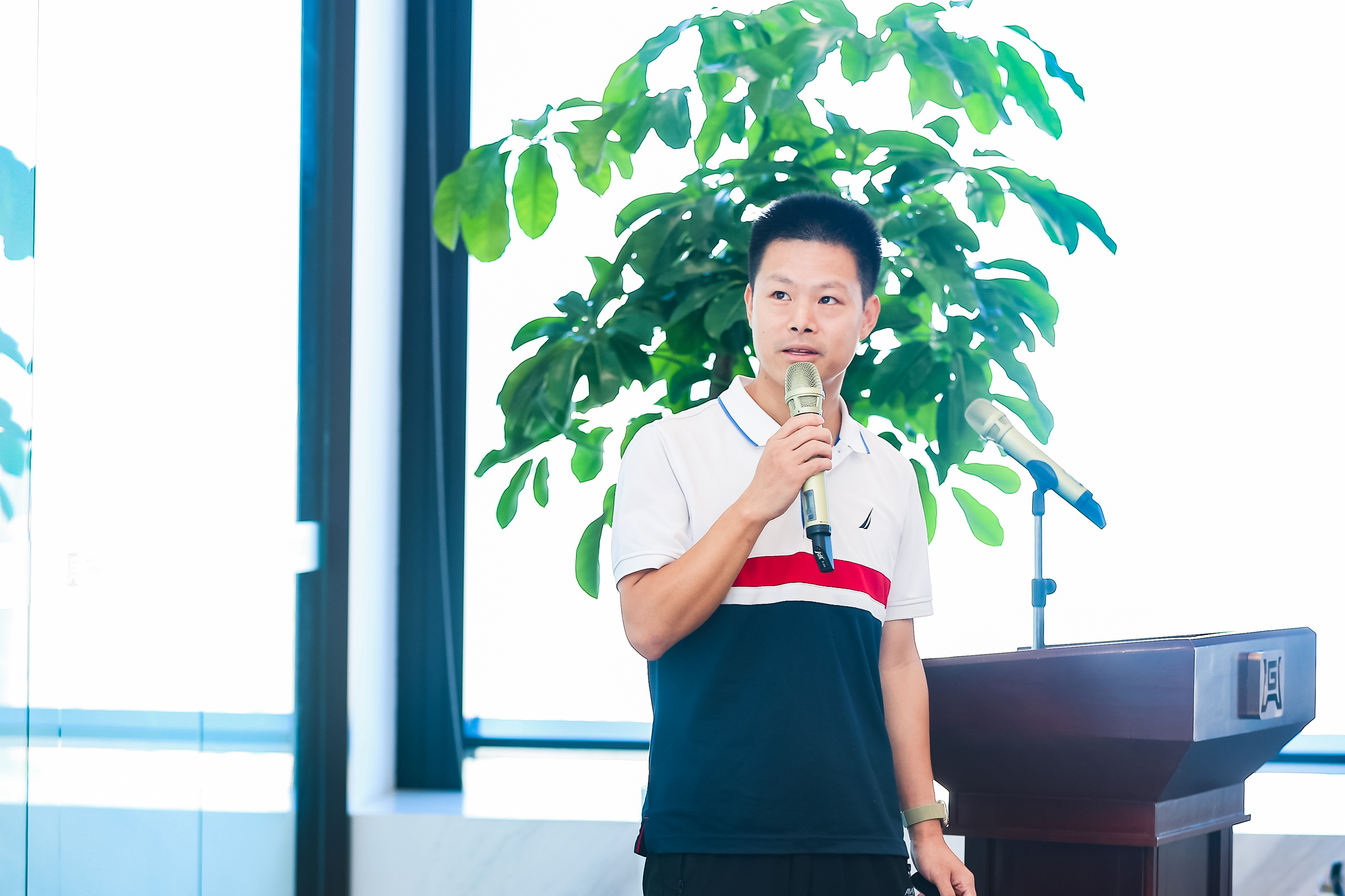 王安宇3.JPG